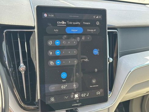 New 2026 Volvo XC60 B5 Ultra w/ Protection Package Premier image 25