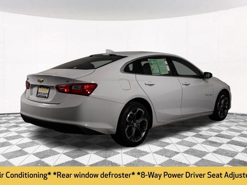 Used 2023 Chevrolet Malibu LT image 18
