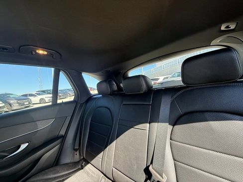 Used 2022 Mercedes-Benz GLC 300 4MATIC image 21