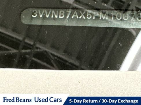 Used 2023 Volkswagen Tiguan SE FWD image 38