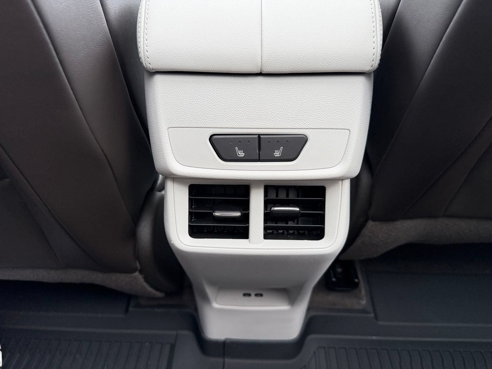 New 2027 GMC Terrain Denali w/ LPO, Floor Liner Package AWD/4WD image 29