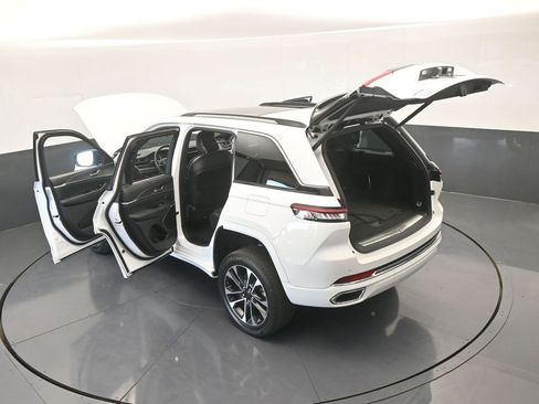 Used 2024 Jeep Grand Cherokee Overland w/ Adv Protech Group III image 75