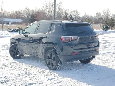 Used 2020 Jeep Compass Latitude image 3