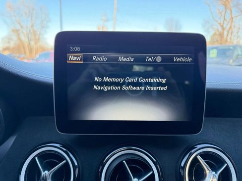 Used 2018 Mercedes-Benz CLA 250 4MATIC image 22