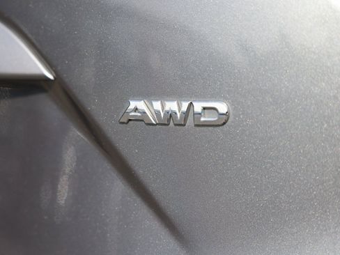 Used 2019 Nissan Murano S image 27