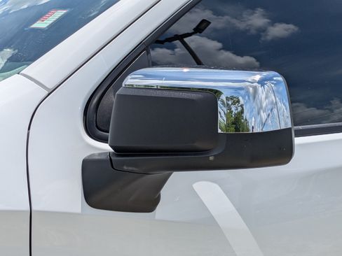 Used 2024 Chevrolet Silverado 1500 LT AWD/4WD image 12