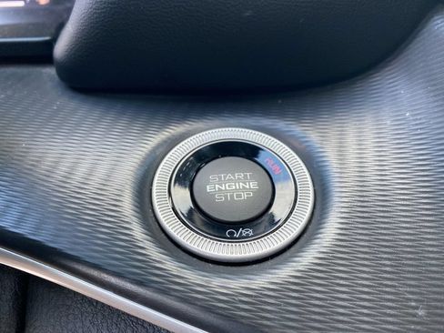 Used 2023 Jeep Grand Cherokee L Laredo RWD image 17
