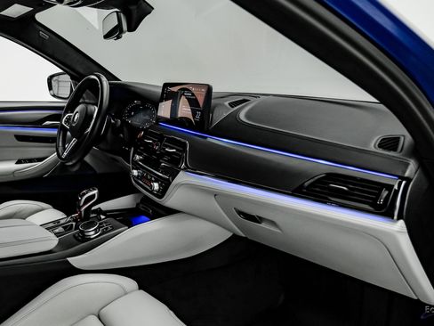 Used 2023 BMW M5 w/ Competition Package image 43