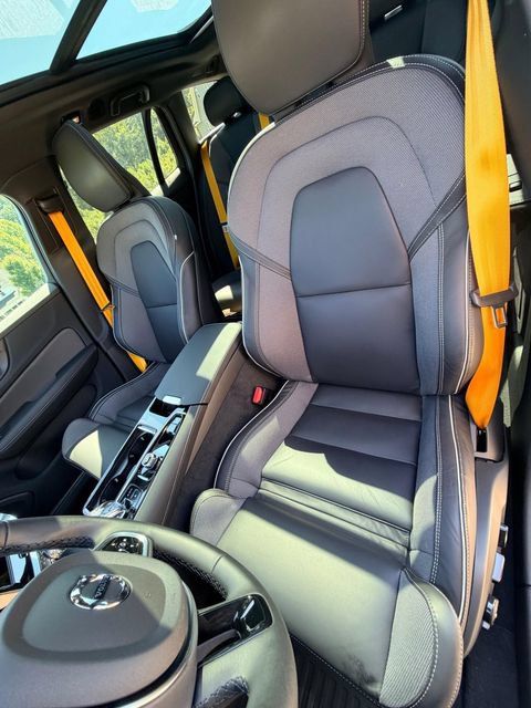 Used 2025 Volvo V60 T8 Polestar AWD/4WD image 28