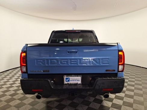 Used 2025 Honda Ridgeline TrailSport image 6