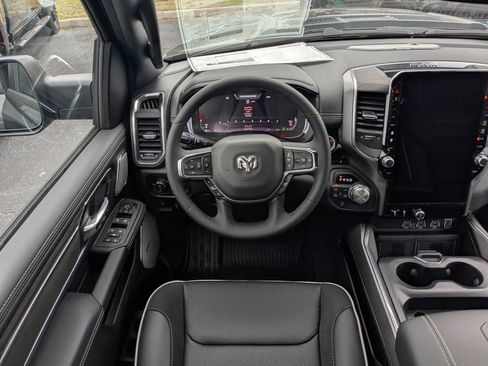 New 2026 RAM 1500 Laramie AWD/4WD image 14