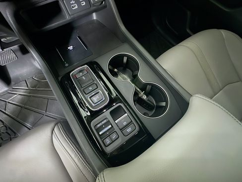 Used 2025 Honda Pilot EX-L image 22