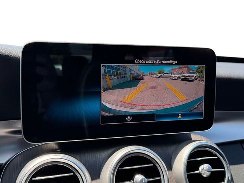 Used 2020 Mercedes-Benz C 300 4MATIC Sedan image 38