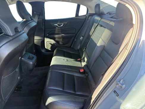 Used 2024 Volvo S60 B5 Plus image 16