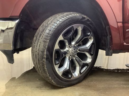 Used 2020 RAM 1500 Limited image 33