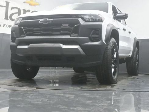 Used 2023 Chevrolet Colorado Trail Boss w/ LPO, Dark Essentials Package AWD/4WD image 55