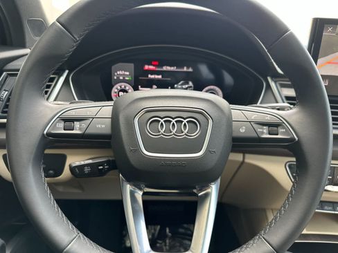 Used 2022 Audi Q5 2.0T Premium Plus w/ Premium Plus Package AWD/4WD image 24