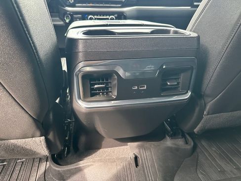 Used 2022 GMC Sierra 1500 SLT w/ SLT Premium Package AWD/4WD image 24