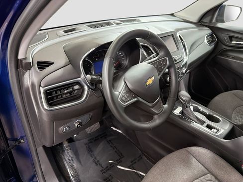 Used 2023 Chevrolet Equinox LT w/ Driver Convenience Package AWD/4WD image 12