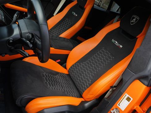 Used 2022 Lamborghini Urus image 21