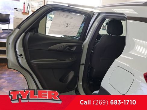 New 2026 Chevrolet TrailBlazer LT w/ Convenience Package AWD/4WD image 16