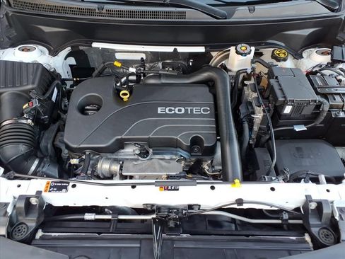 Used 2022 Chevrolet Equinox LS image 37