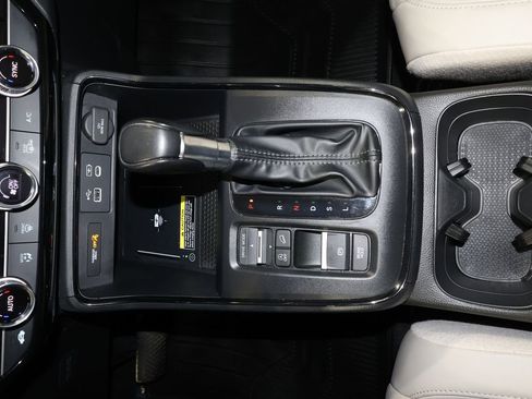 Used 2023 Honda CR-V EX-L image 14