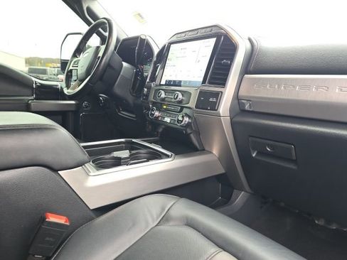 Used 2022 Ford F250 Platinum image 21