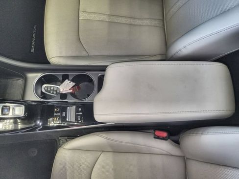 Used 2023 Hyundai Sonata Limited FWD image 21