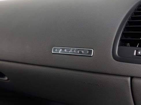 Used 2011 Audi R8 V10 AWD/4WD image 39