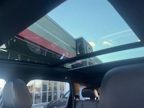 Used 2019 Audi Q7 3.0T Prestige w/ Prestige Package image 16