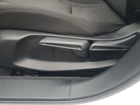 Certified 2025 Honda Accord LX image 21