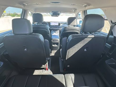 Used 2025 Hyundai Palisade SEL FWD image 37