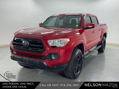 Used 2019 Toyota Tacoma SR image 1
