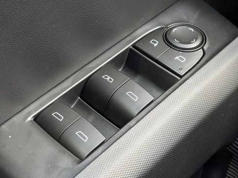 Used 2026 Chevrolet Colorado LT AWD/4WD image 29