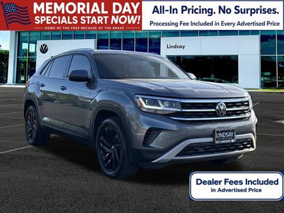 Used 2023 Volkswagen Atlas Cross Sport SE w/ Black Wheel Package
