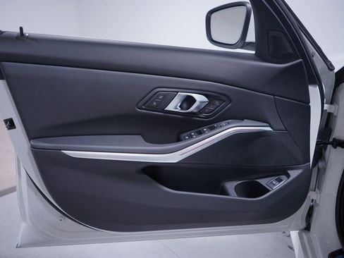 Used 2025 BMW 330i Sedan RWD image 10