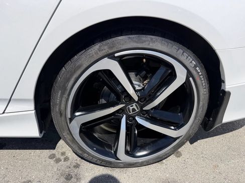 Used 2019 Honda Accord Sport image 13