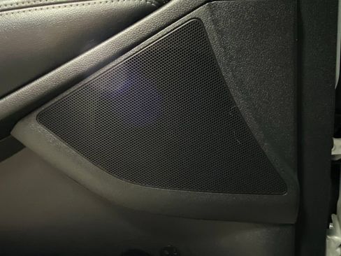 Used 2019 Kia Sorento AWD V6 image 14
