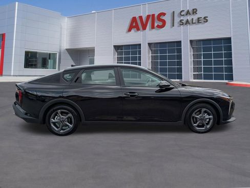 Used 2025 Kia K4 LXS image 3