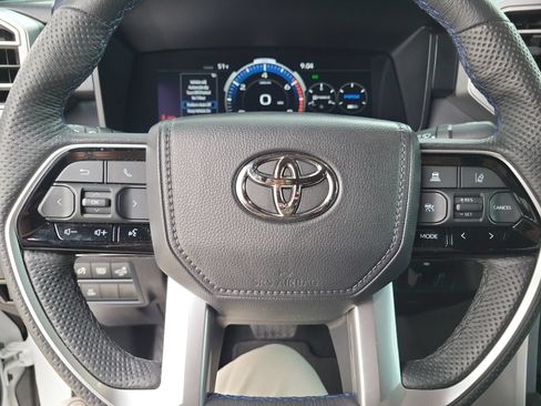 Used 2025 Toyota Tundra Platinum AWD/4WD image 11