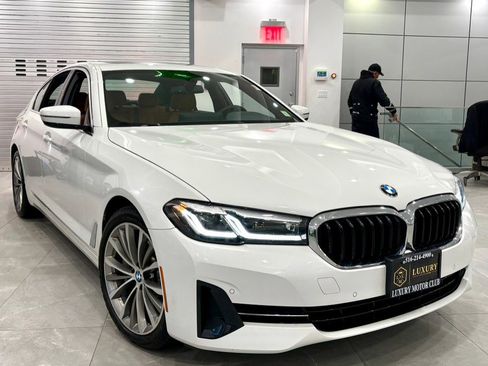Used 2023 BMW 530i xDrive w/ Convenience Package image 24