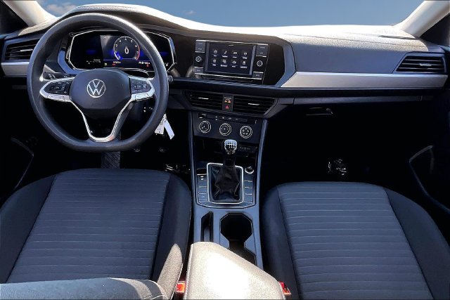 Used 2023 Volkswagen Jetta S FWD image 7
