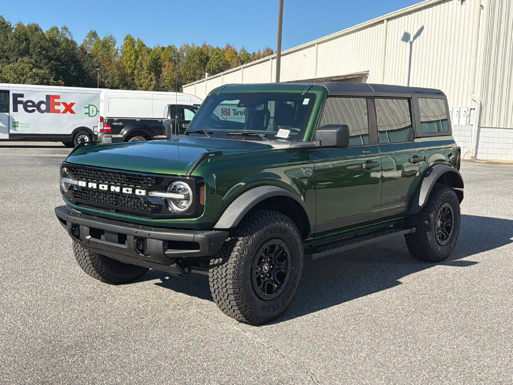 Used 2023 Ford Bronco Wildtrak AWD/4WD image 3
