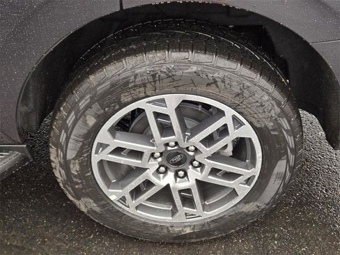 New 2025 Ford Expedition Active image 24