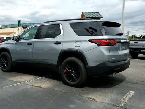 Certified 2023 Chevrolet Traverse LT FWD image 6