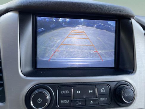 Used 2017 GMC Yukon SLT image 21