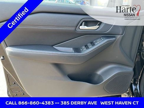 Certified 2026 Nissan Rogue SL AWD/4WD image 17