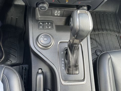 Used 2019 Ford Ranger Lariat w/ Equipment Group 501A Mid image 25