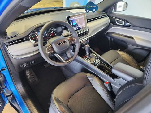 Used 2023 Jeep Compass Limited AWD/4WD image 11